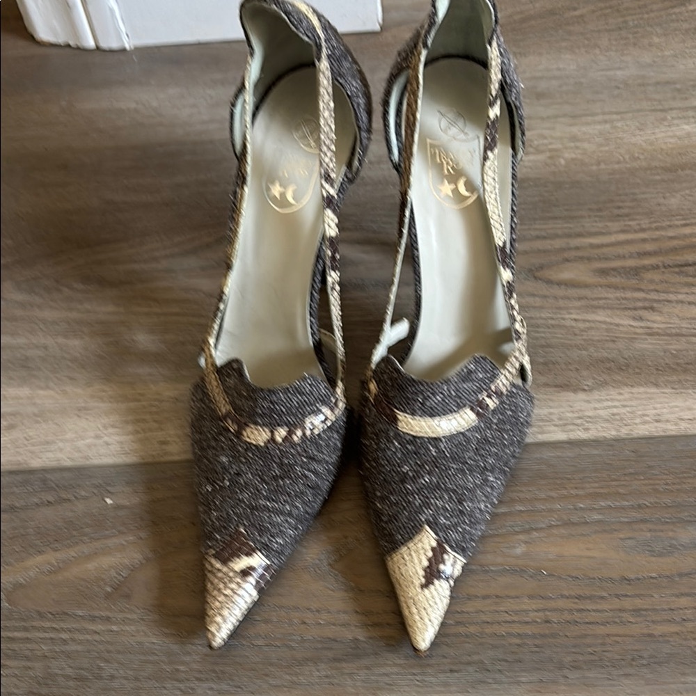 Chic Snakeskin Patterned Heels